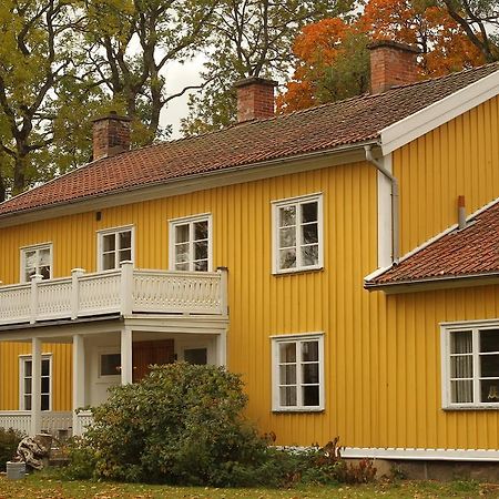 Hallebergs Bed&Breakfast Скара Экстерьер фото