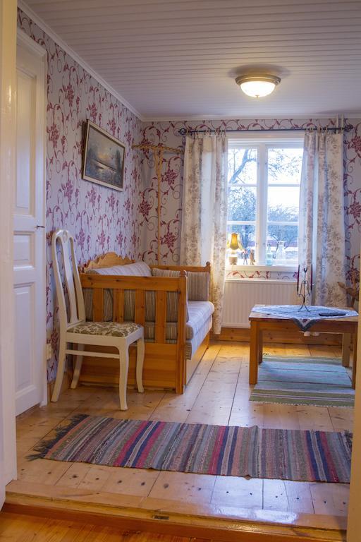 Hallebergs Bed&Breakfast Скара Экстерьер фото